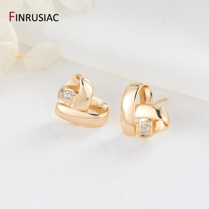 

Gold-Plated Brass Metal Pave Setting Zircon Simple Heart-Shaped Stud Earrings For Women Fashion Party Jewelry 1 Pair