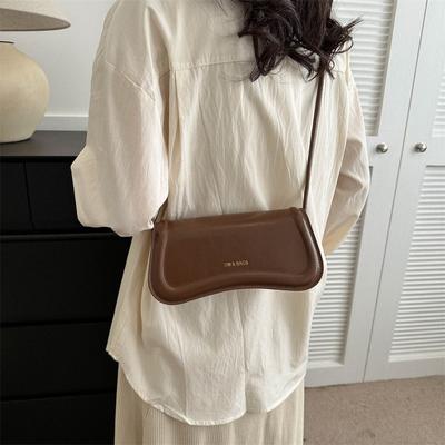 Textured Solid Color Retro Bag Women's Bag 2025 Summer New Casual Messenger Bag Simple Shoulder Armpit Bag