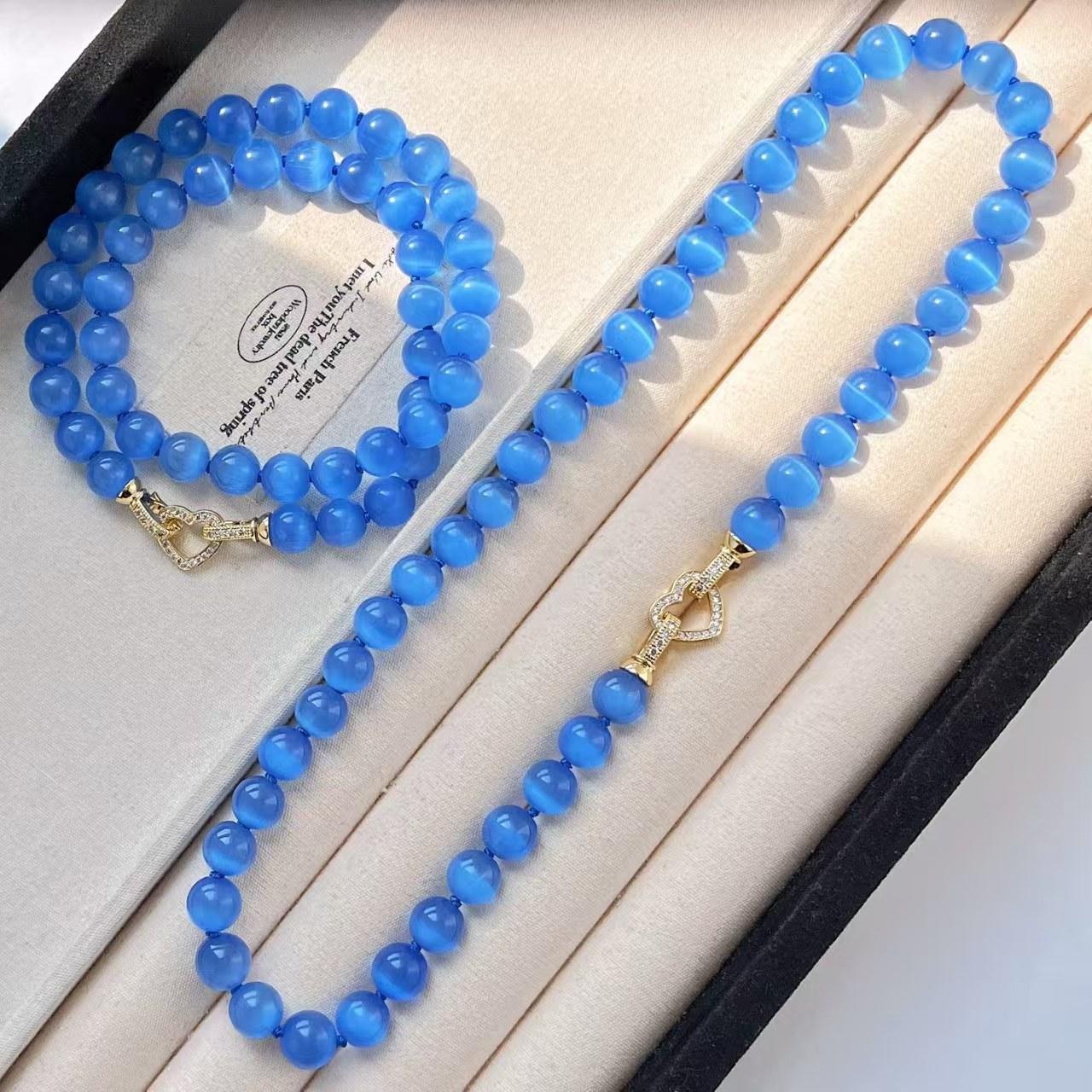 

Vintage Faux Royal Blue Opal Clavicle Chain Necklace