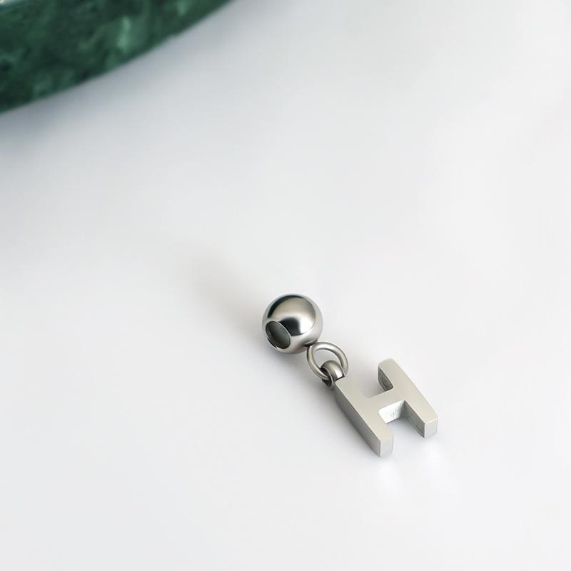 DIY Letter Necklace: 26 English Letter Pendant, Pull-Out Chain, Personalized Single Pendant Accessories