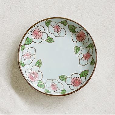 

Beautiful and Simple Japanese Style High Temperature Underglaze Ceramic Tableware 5.5 Inch Round Dish Household Small Dish