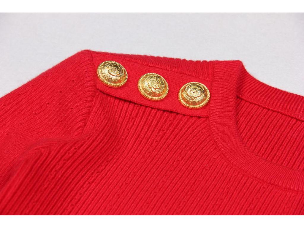 In Stock: 2025 Classic Black Round Neck Wool-Blend Women's Sweater for Spring & Autumn