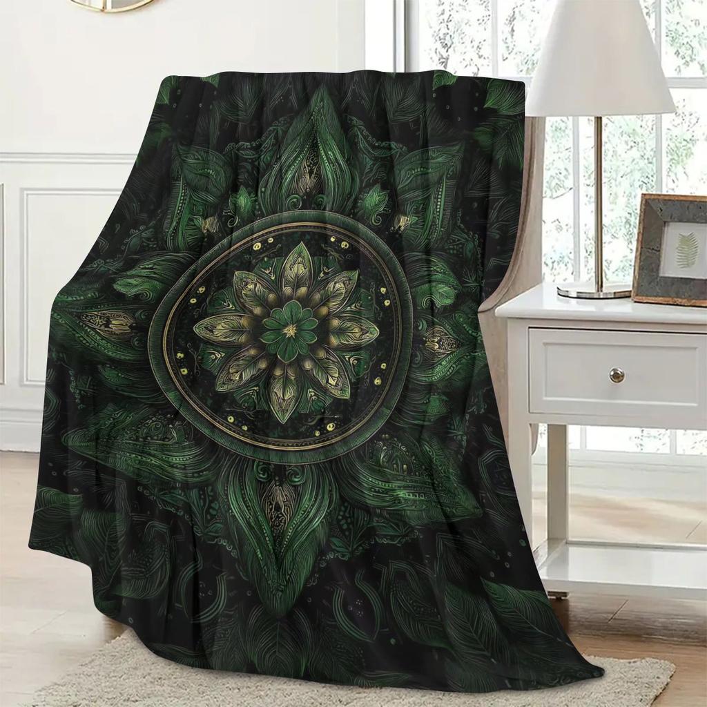 Floral Plush Blanket, Soft and Comfortable Polyester Nap Blanket for Sofa, Bed, Travel, Birthday and Anniversary