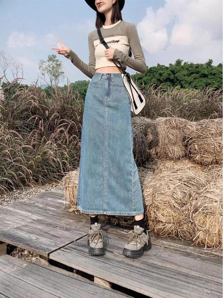 High-Waisted Midi Denim Bodycon Skirt: Women's 2025 A-Line Fashion with Slit