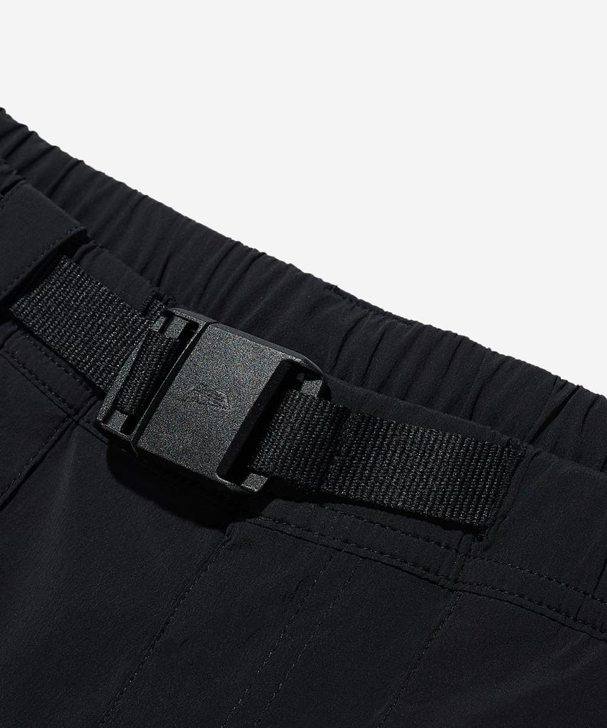 NODE LABS Sanongbachi Outdoor Cargo Shorts_Black