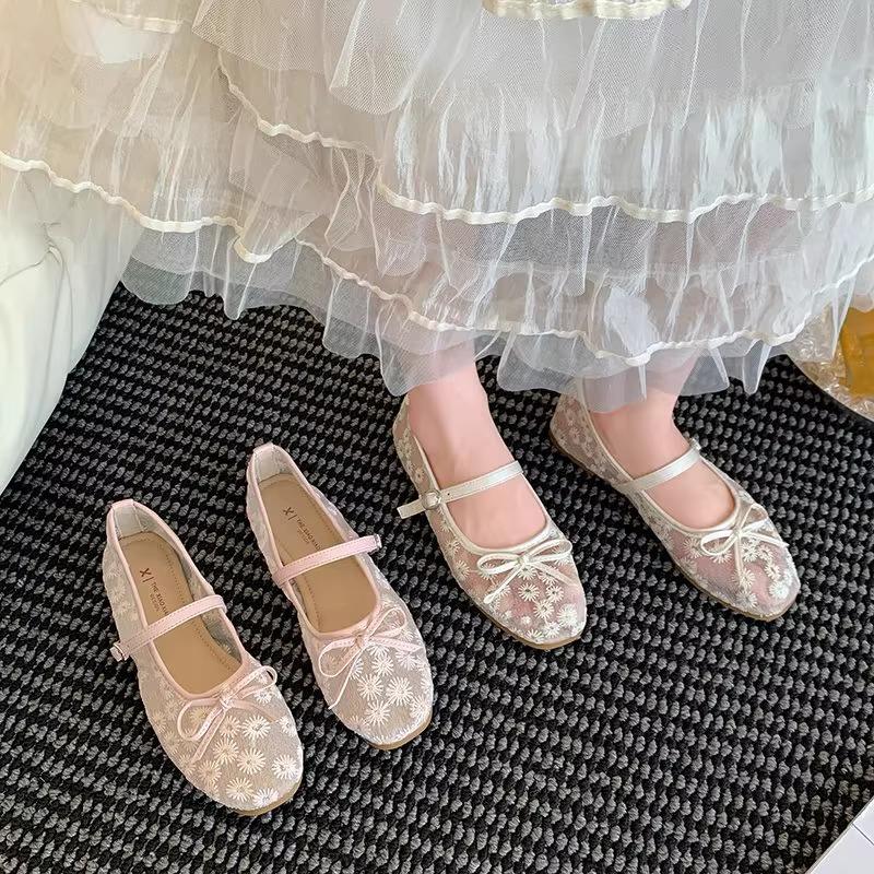 Małe wróżkowe koronkowe siateczkowe pojedyncze buty damskie lato wersja koreańska wygodne słodkie buty Doudou na jeden pedał płytkie buty Mary Jane