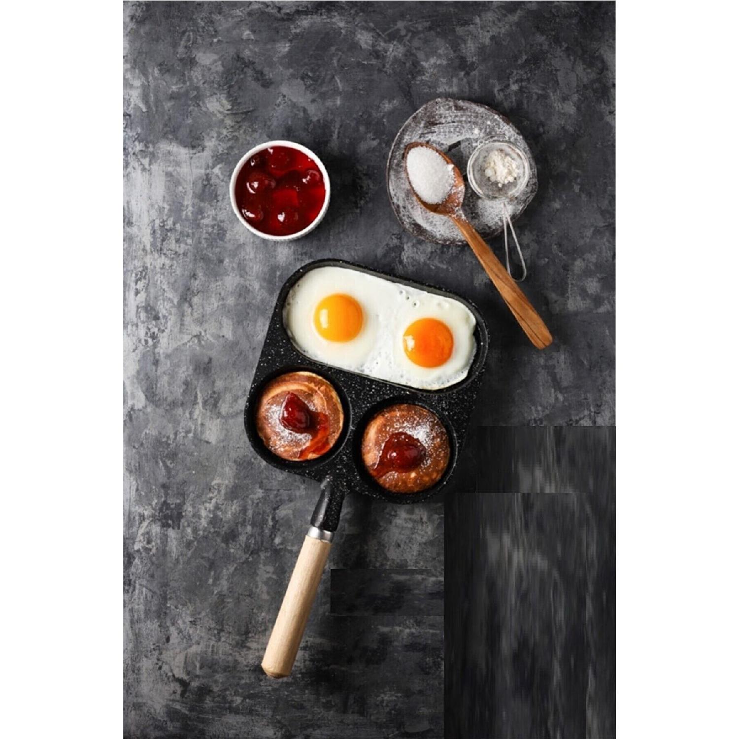 

Чугунная сковорода для омлета с 3 отделениями