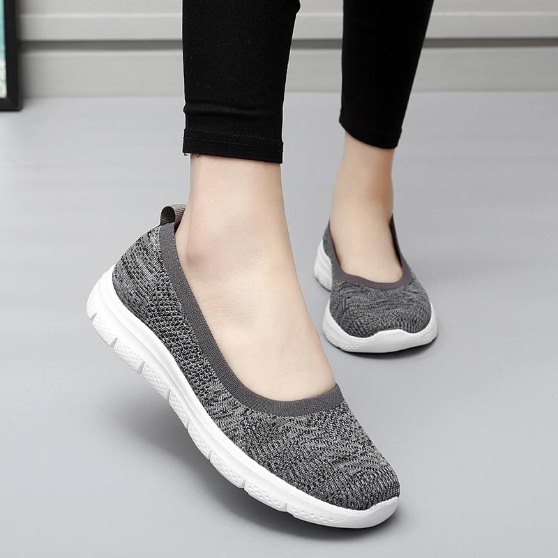 Women’s Moccasins Loafers Casual Green Slip on Walking Shoes Summer Black Lightweight Socks Shoes for Mother Large Size