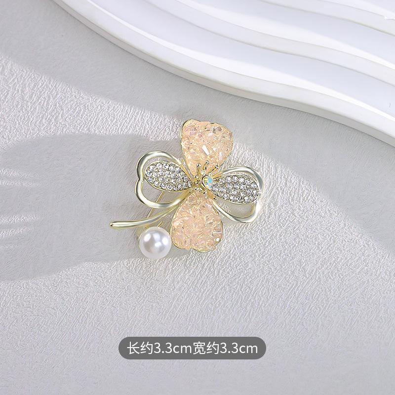 

Ретро-легкая роскошная брошь-цветок из циркония с бриллиантами, женская эксклюзивная куртка, костюм, корсаж, аксессуары, антибликовая булавка