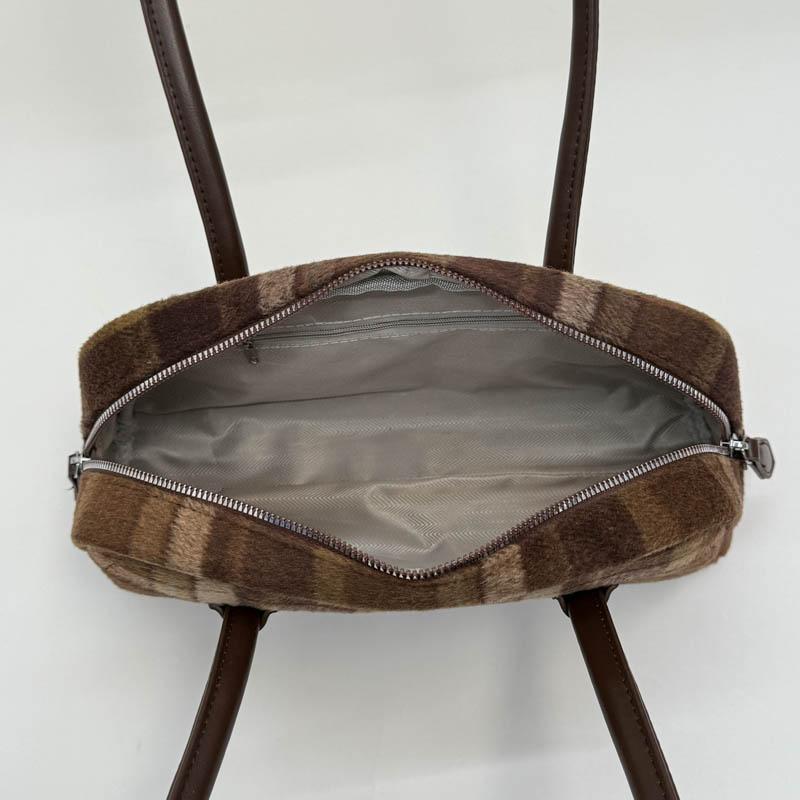New Arrival Vintage Plaid Bowling Bag for Women Woolen Tartan Underarm Shoulder Bags Retro Soft Handbag for Daily Work