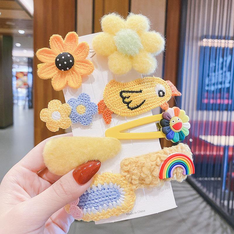 Kreskówkowe pluszowe spinki do włosów dla dzieci - Urocze jesienno-zimowe klipsy dla dziewczynek, w koreańskim stylu księżniczki