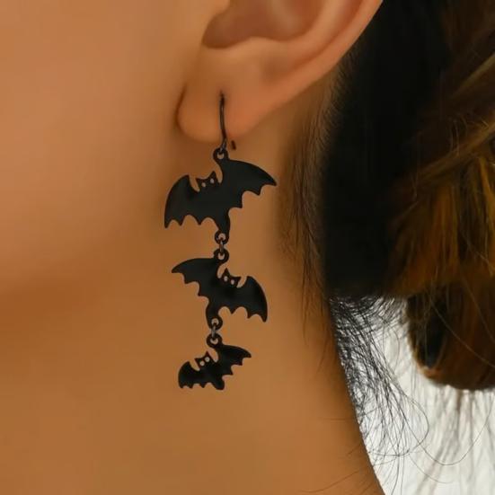1 pár visacích náušnic Matná černá Trojité netopýří háčkové náušnice Dámské Halloweenské náušnice Čarodějnické Gothické ozdoby uší