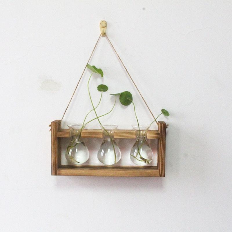 Modern Heart Shape Glass Vases Set With Wooden Frame Suitable For Hydroponic Plant Florals Displays And Home Styling