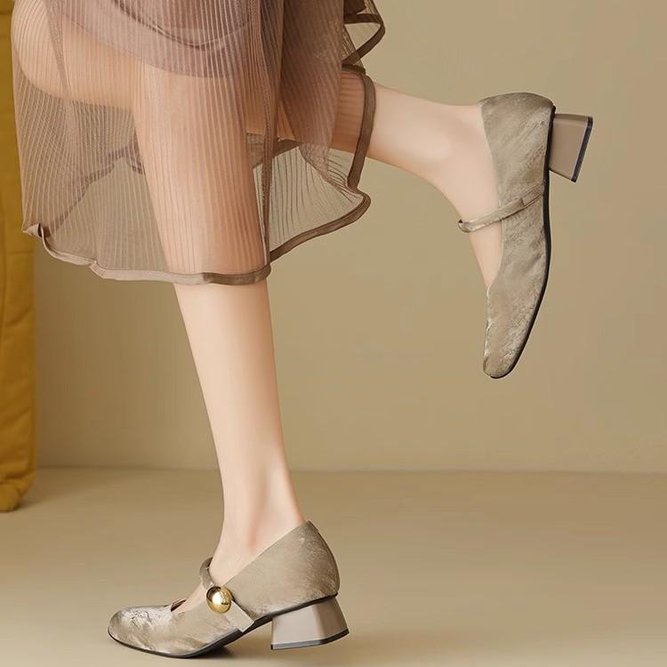 Coarse Heel French Single Shoes Women's Square Head Beautiful Low Heel Ballet Shoes Retro One-word Buckle Mary Jane Shoes