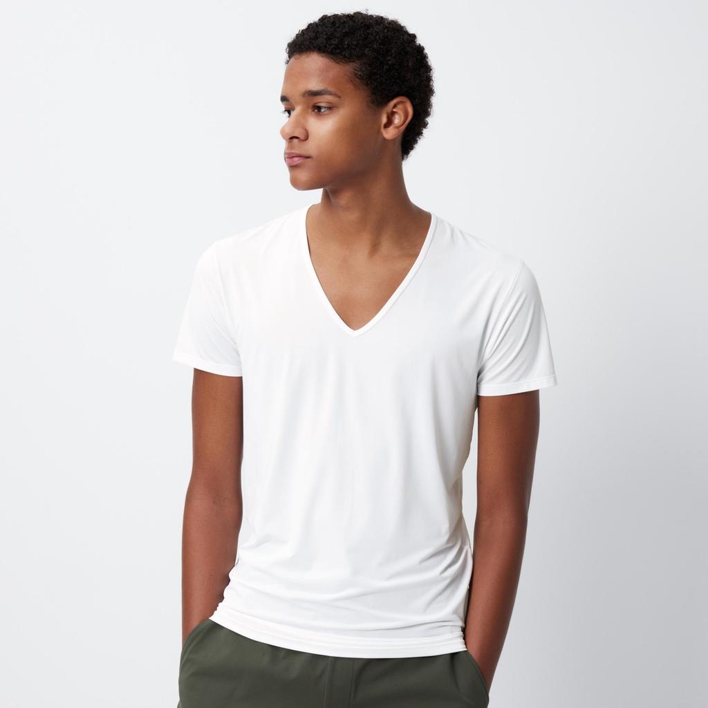 Uniqlo Airism V Neck T  shorT sleeVe 