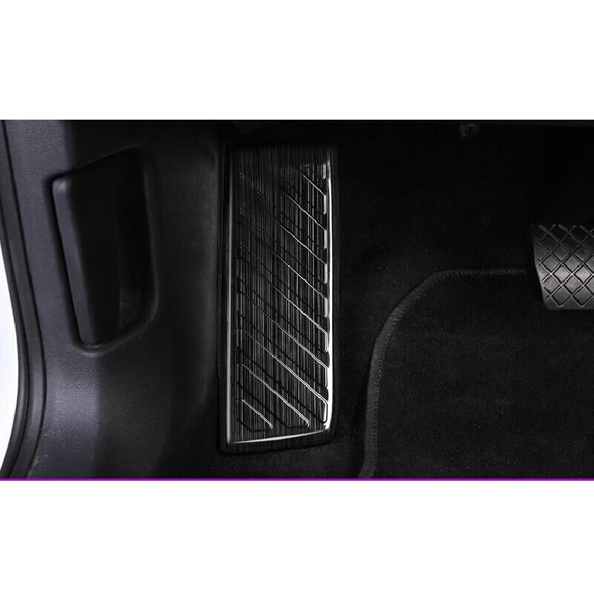 Put Feet Trim Black Aluminum Footrest Pedal For Volkswagen Jetta Mk7 2019-2023