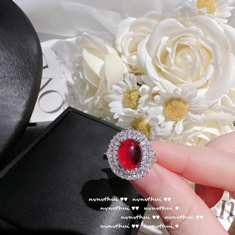 

Julianne Pomegranate Egg-Shaped Gem Necklace, Antique, 18K Gold-Plated Foam Jade Pigeon Egg Zircon Bracelet