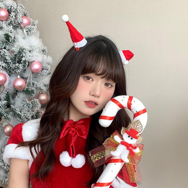 Red 3D Curved Christmas Hat Hair Clip – Cute Dress-Up Hair Accessory