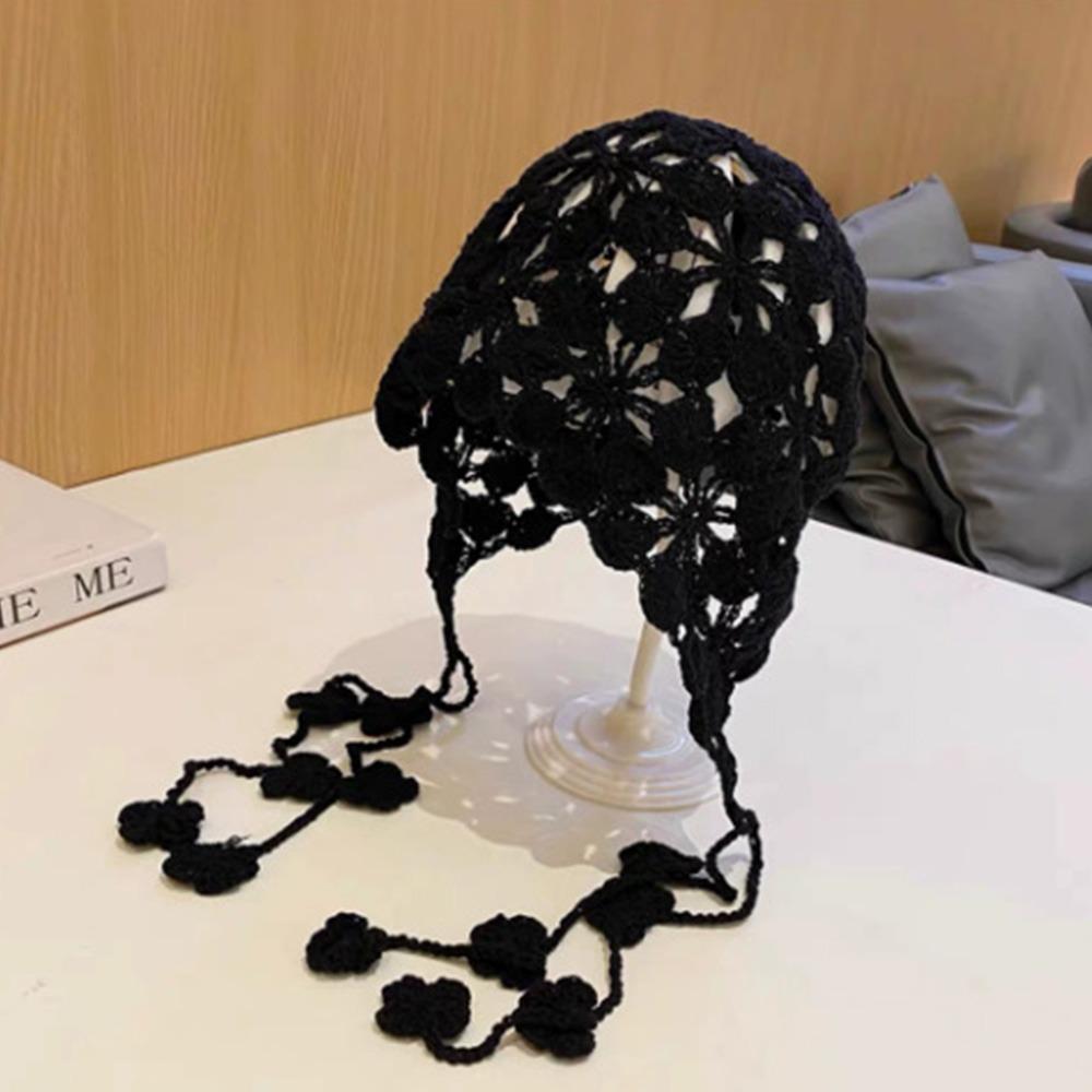 

Elegant Women Hat Crochet Skullies Cap Bohemian Style Hollow Flowers Hat for Women Photography чорний