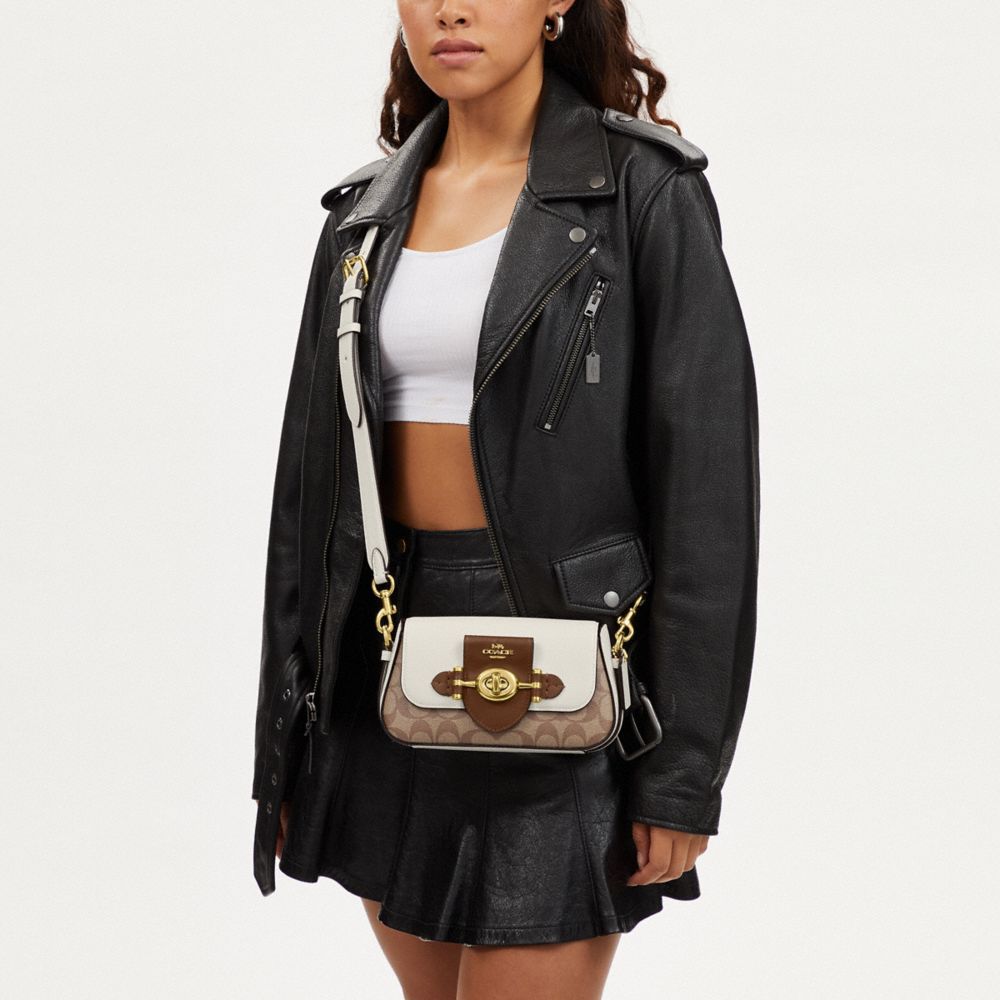 Coach Brie 22 Color Block Classic Logo Detachable Shoulder Strap Snap Leather Handbag Women handbag CM064-IMVGB