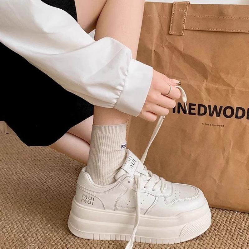 

Platform white shoes women s spring and autumn new versatile height increase small casual sports board shoes muffin bread shoes 40