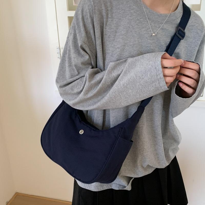 

Повседневная модная нейлоновая сумка женская новая простая маленькая квадратная сумка универсальная на плечо сумка-мессенджер темно-синий