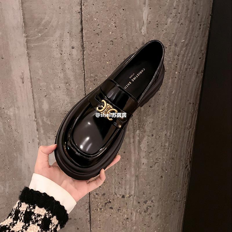 

Весна 2025 новые лоферы кожа круглый носок толстая подошва лоферы на одной педали женские металлическая пряжка маленькие кожаные туфли одинарная обувь 40 чёрный