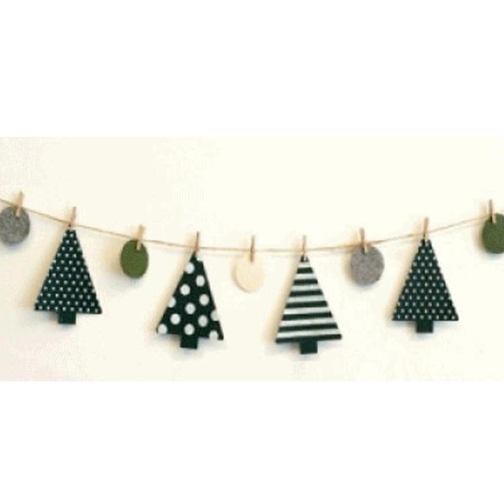 Christmas Theme Jewelry Store Decoration: Felt Garland & Tree Banner for Wall