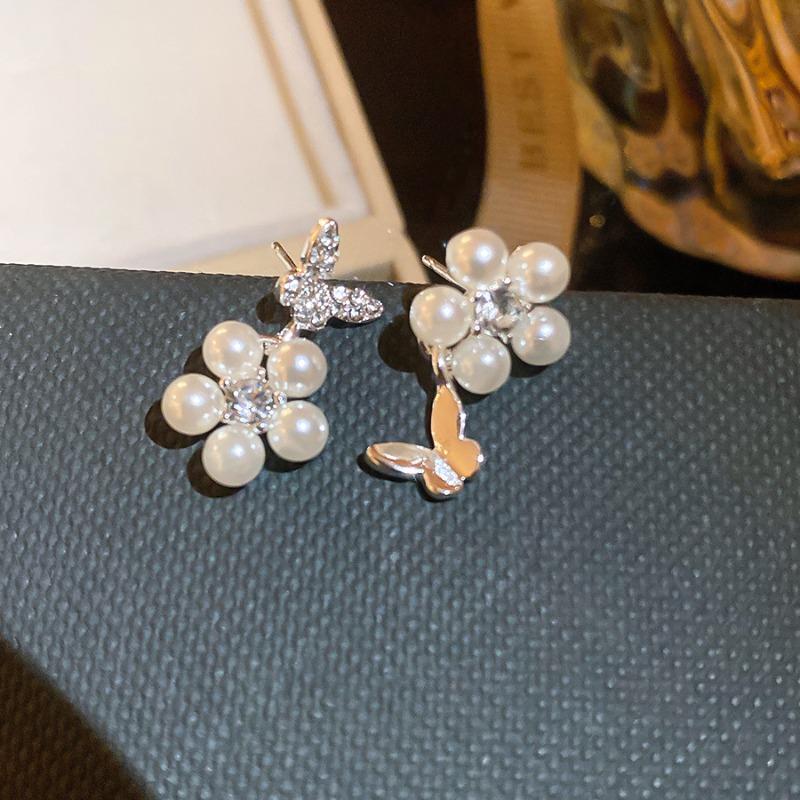 Silver Needle Diamond Butterfly Flower Pendant Earrings Light Luxury Premium Earrings Exquisite Fashion Personality Versatile Earrings Women