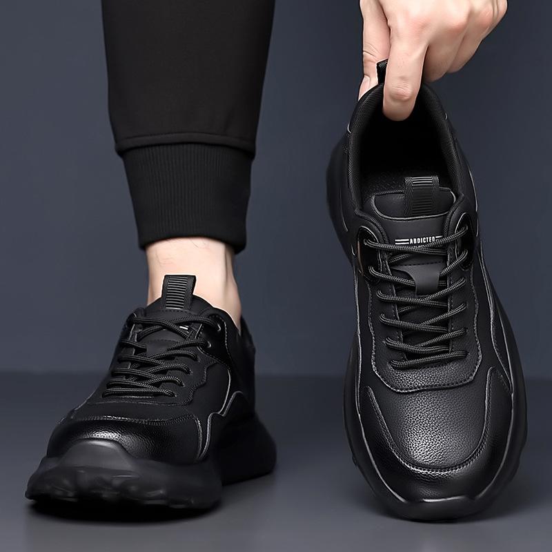Fashion 2025 Autumn New Lightweight Men Casual Leather Sneakers Non-slip Breathable Male Outdoor Running Shoes Lace Up Soft Sport Shoes