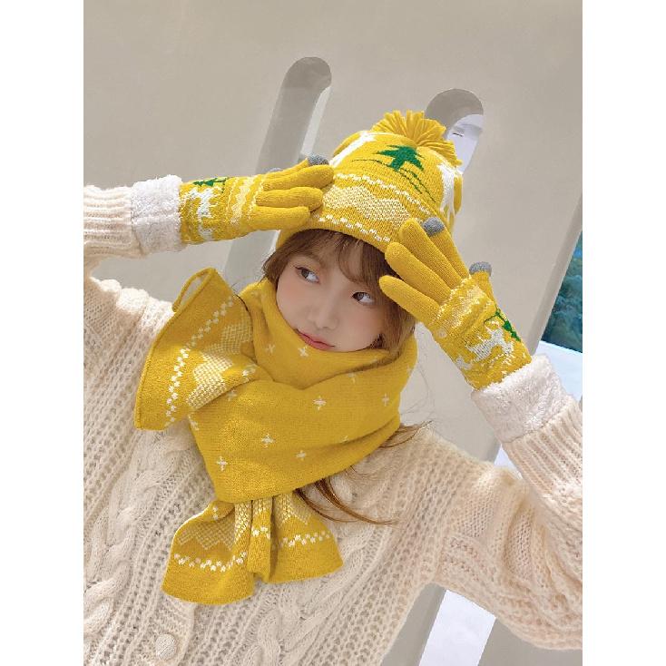 Korean-style student autumn and winter women's knitted hat, scarf, and touchscreen gloves three-piece set, warm Christmas new hat