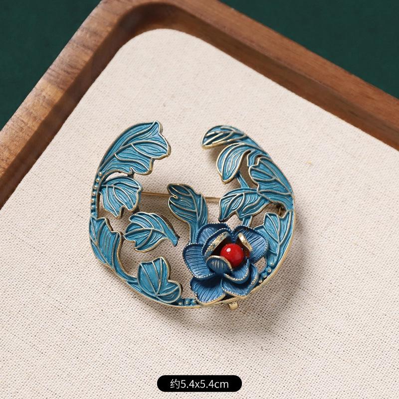 Chinese imitation burnt blue point green brooch women's retro temperament pin classical cheongsam placket corsage accessories