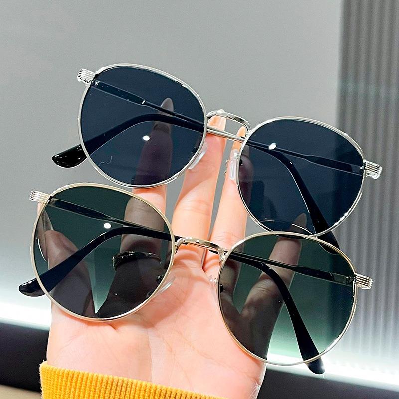 Metal round frame flat mirror unisex sunglasses new fashionable European American hip hop style trendy accessory