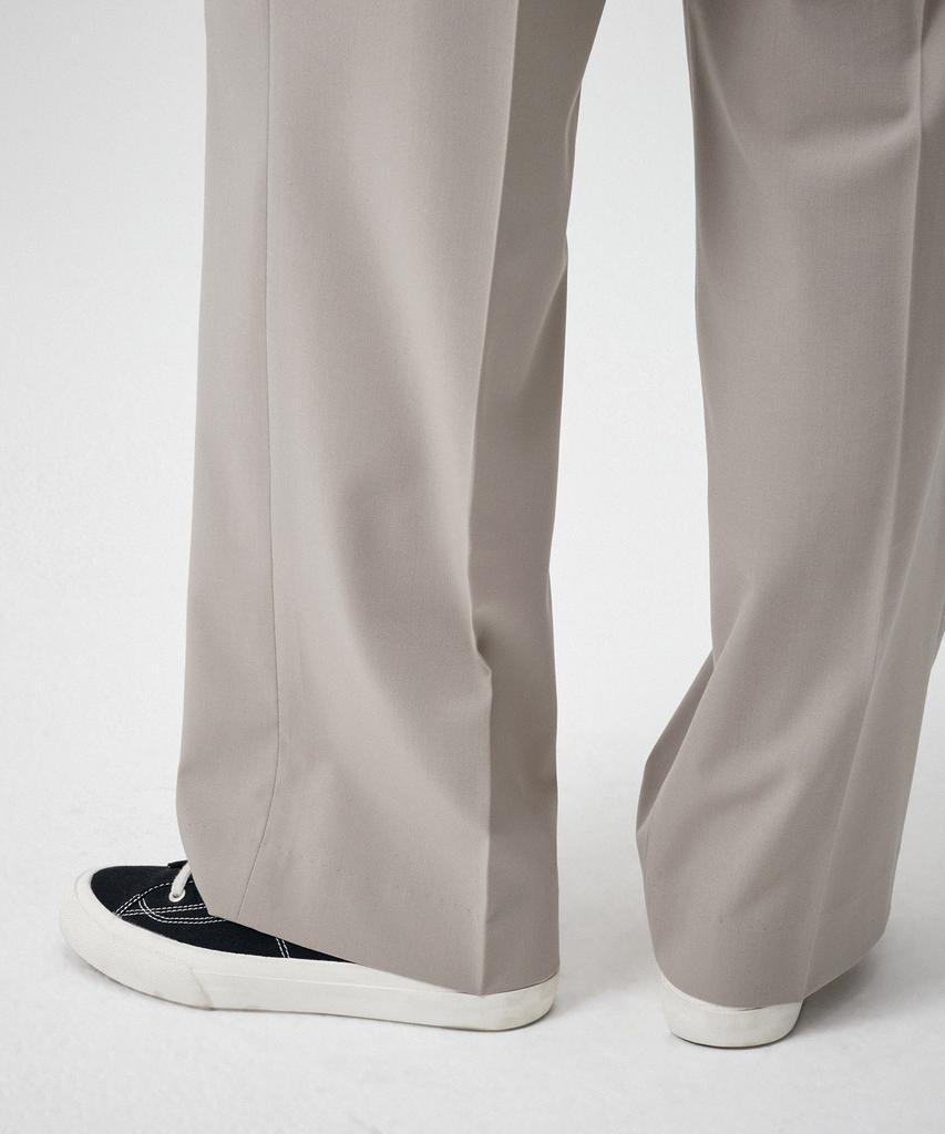 MUSINSA STANDARD WOMAN [Cooltandard] Women'S Semi-Balloon Hidden Banding Slacks [Light Beige]