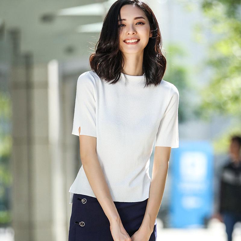 

Женский черный облегающий трикотажный свитер из тенселя с коротким рукавом M белый