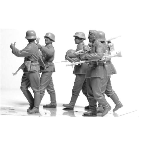 Master Box 1/35 Scale German Waffen-SS Infantry (5 Figures) Eastern Front Food Procurement Plastic Model Kit MB35083