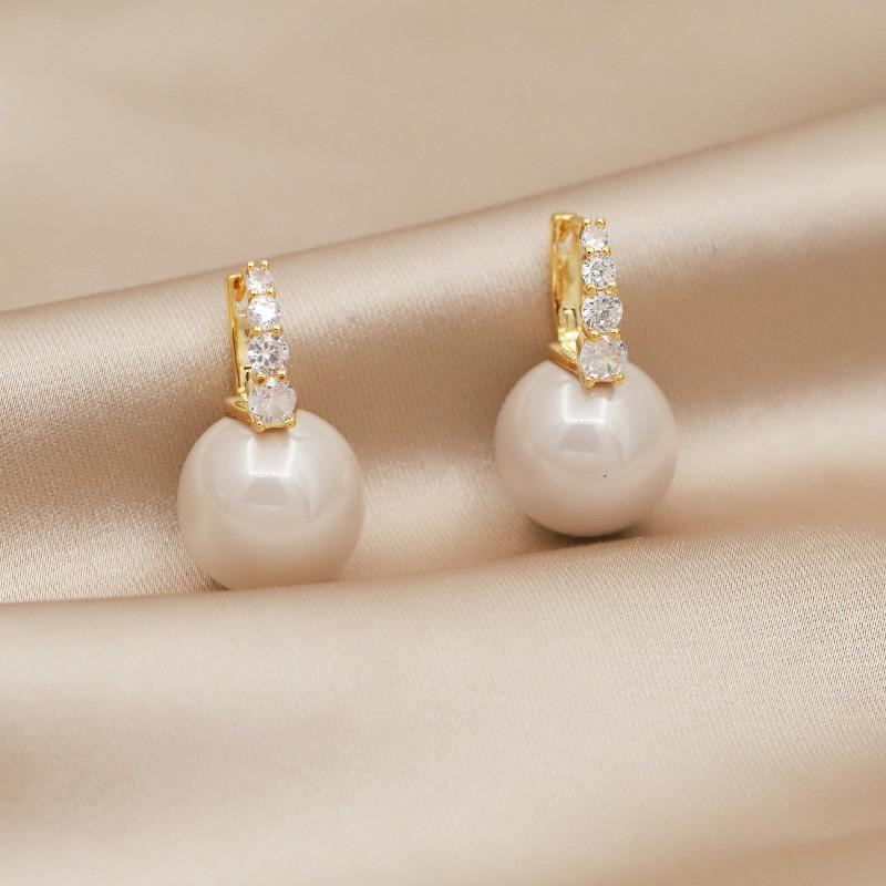 Exquisite Micro Inlaid Zircon Silver Needle Temperament High-end Feeling Pearl Ear Buckle Earrings for Women