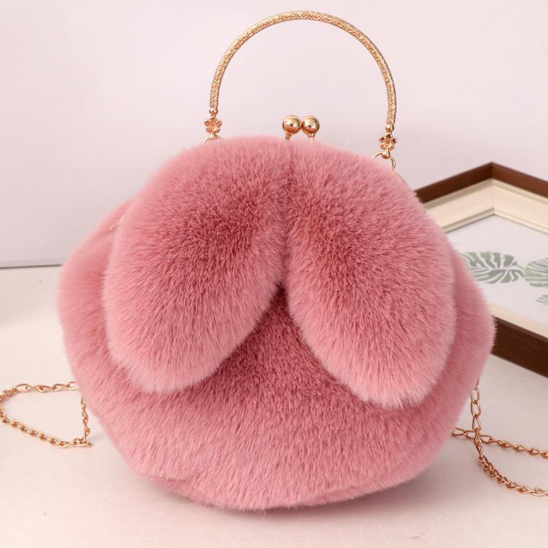 Plush rabbit bag girls oblique cross autumn and winter new chain hand-held hair bag imitation Rex rabbit hair cute clip bag