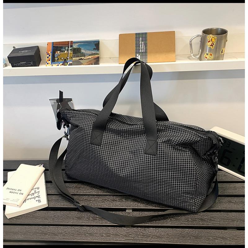 

Large capacity spring and summer new trend tote bag simple niche single shoulder oblique span nylon bag чорний