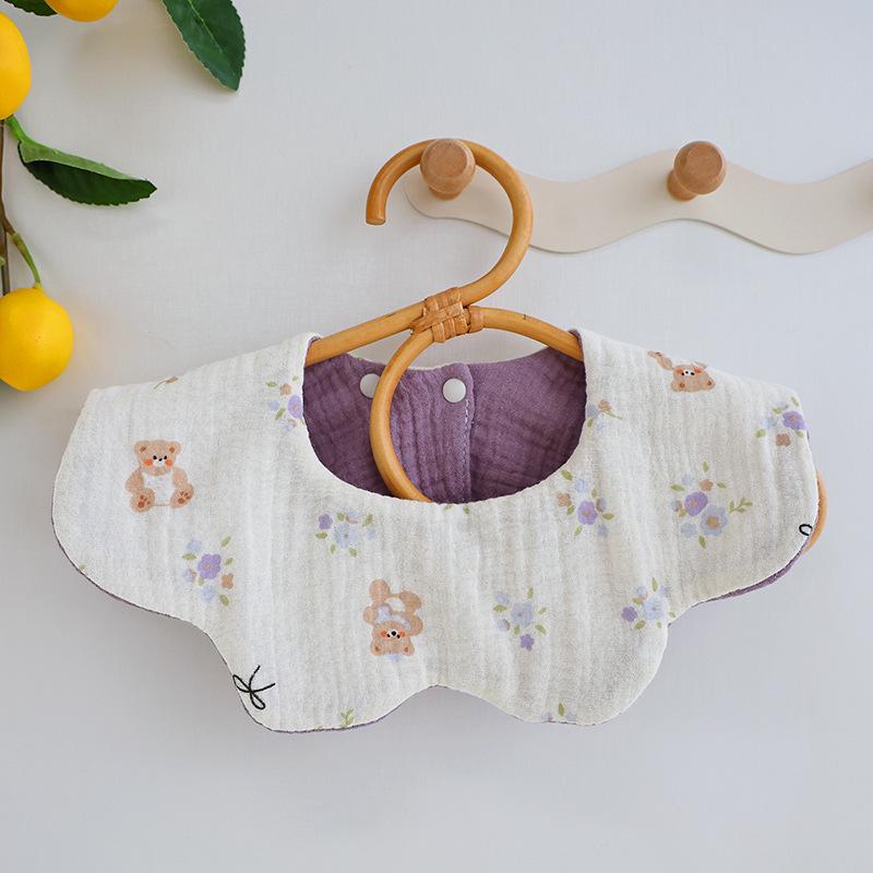 Klasse A Baumwoll-Lätzchen mit Blütenblatt-Design: Sechslagige Gaze, Spucktuch, Doppelseitiges Design.