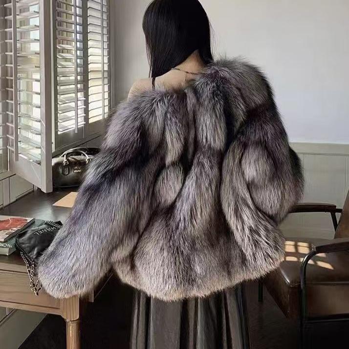 Autumn and Winter New Women's Clothing Temperament Socialite Youth Silver Fox Fur Coat Thick Warm Top Wool Sweater
