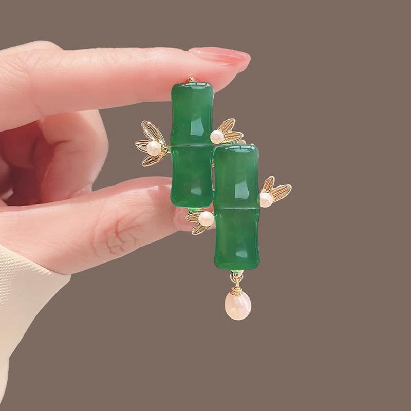 

Корейская элегантная цветочная брошь с животным: Высококлассная женская брошь-булавка для воротника пальто или костюма