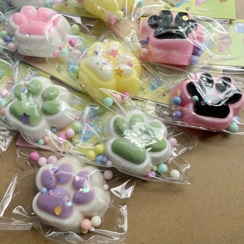 1 Stück Squishy Katzenpfoten Quetschspielzeug für Kinder Weiche Knet-Stressabbau-Spielzeuge mit Dekorativen Perlen Halloween Weihnachtsgeschenke