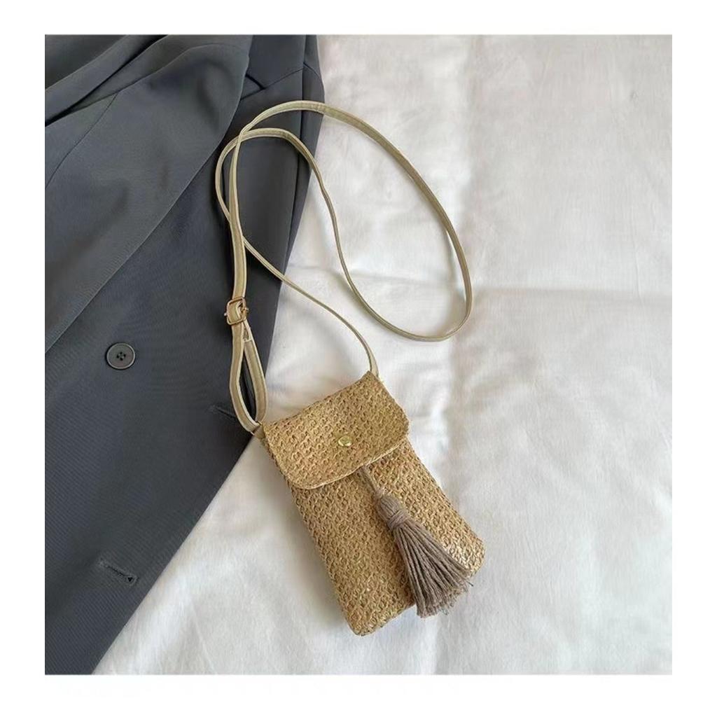 Fashionable Summer Beach Vacation Mini Shoulder Bag -Adjustable Shoulder Strap, Magnetic Buckle Design, Solid Tassel Details, Crossbody Phone Bag