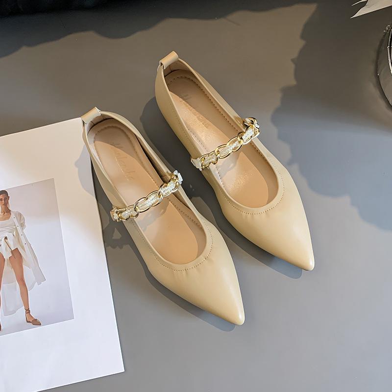 Women's Winter Fashion White Shoes with Hidden Heel for a Slimmer Look