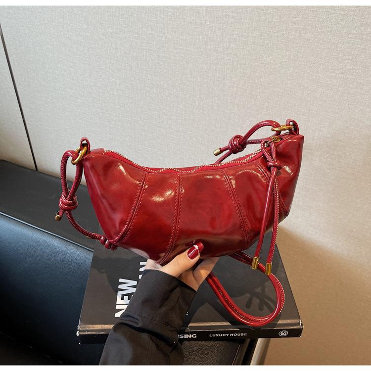 Retro Casual Dumpling Bag Women's Spring Summer New Shoulder Bag Texture Fashion Messenger Bag Bag
