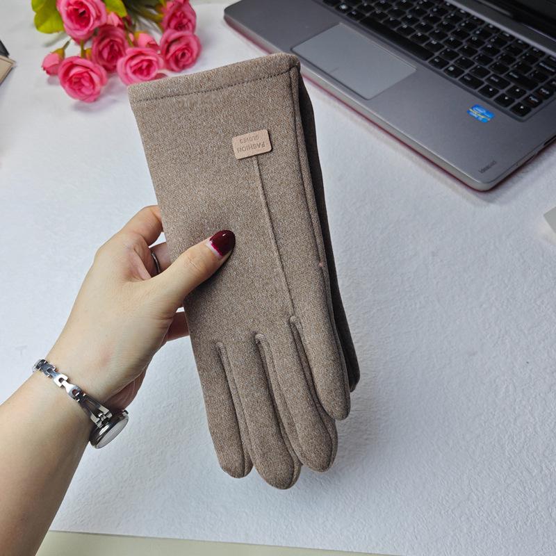 Stylish Women's Winter Gloves: Cute, Velvet-Lined, Thick Suede for Warmth and Cold Protection, Ideal for Riding and Driving