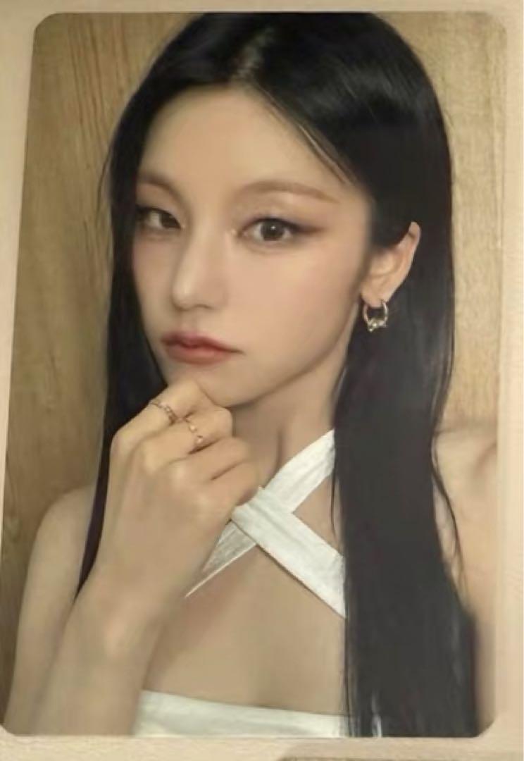 

[Б/У] itzy ЗОЛОТО makestar Китай Шанхай Победитель Эксклюзивная Торговая Карта Йеджи