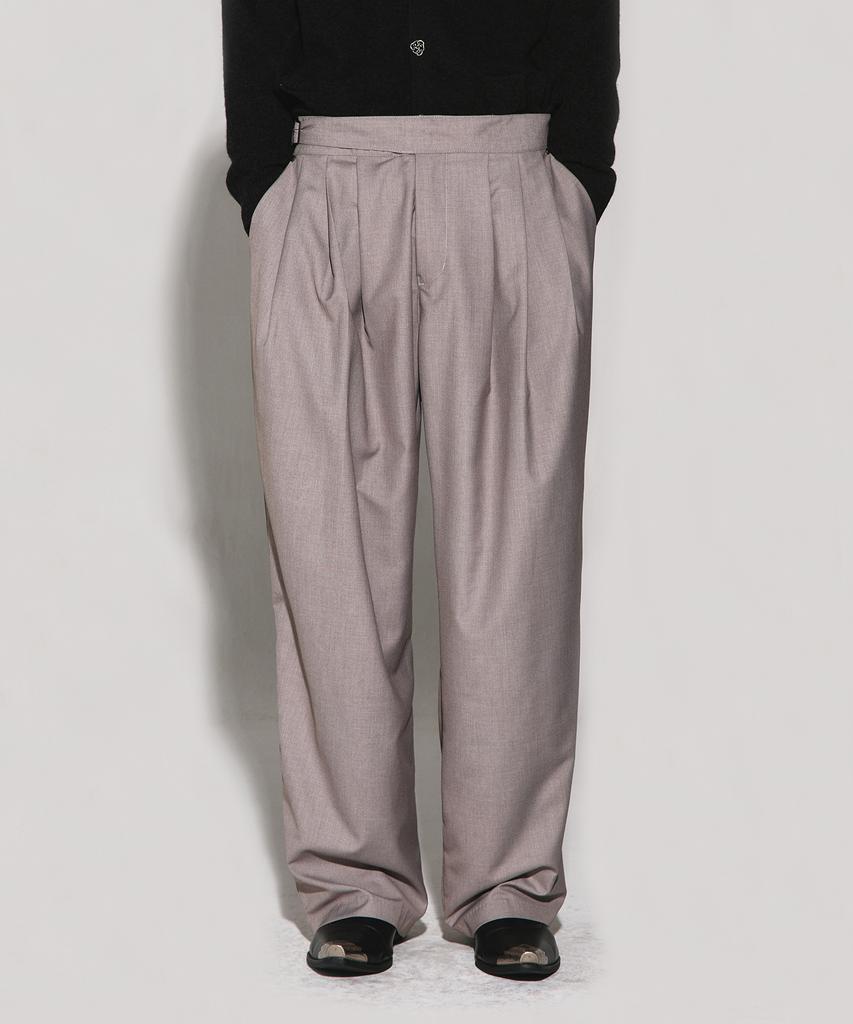 Weseullihyuseuteon Three Tuck Gurkha Slacks Gray