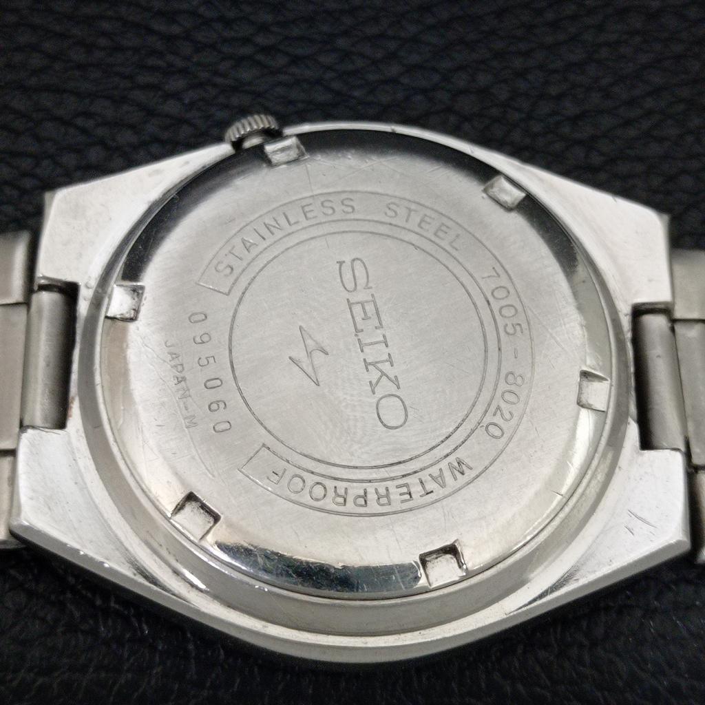 GENUINE VINTAGE SEIKO AUTOMATIC 7009A JAPAN MENS GREEN DIAL WATCH a708597-1